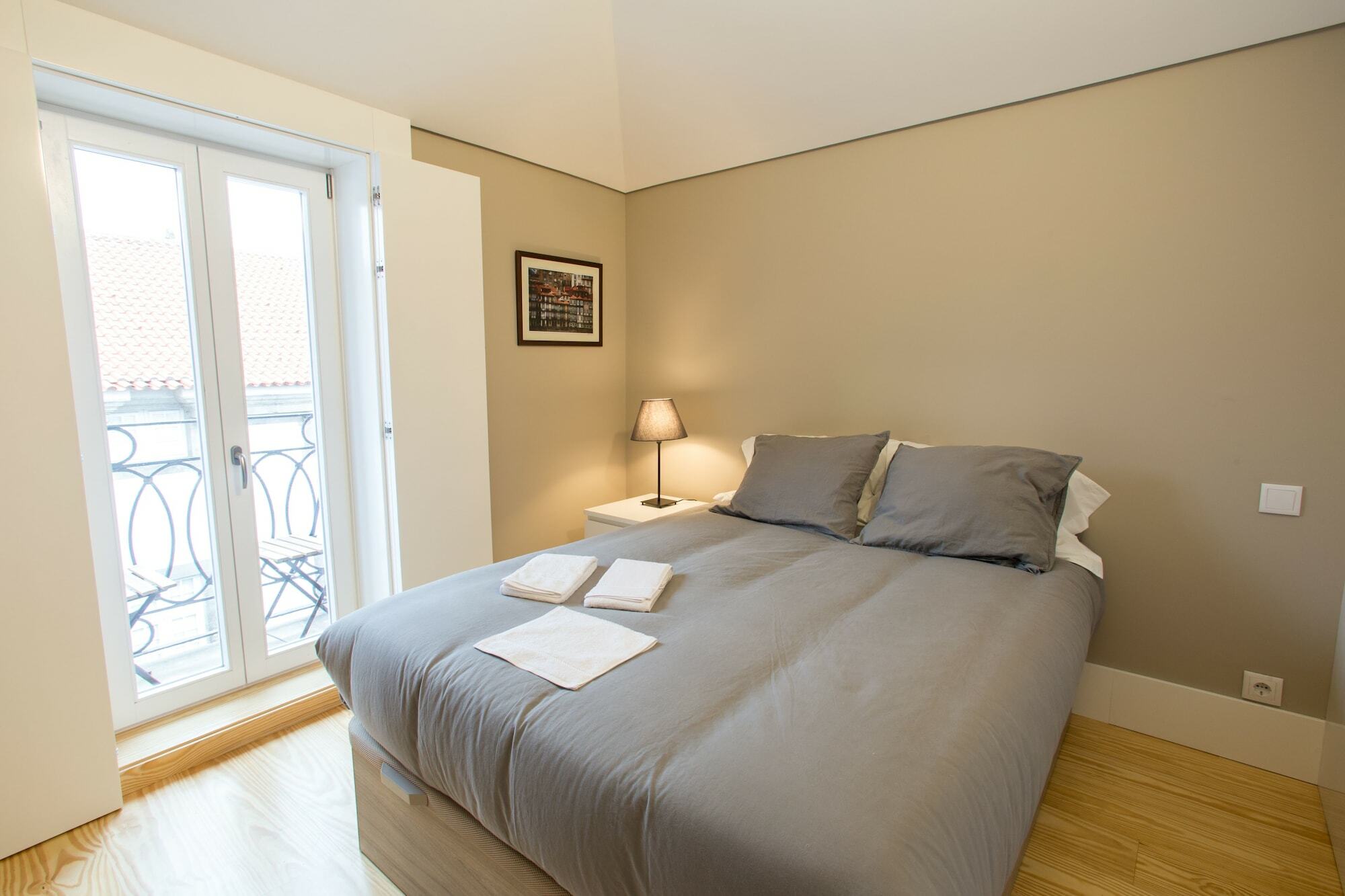 Porto And Clerigos Views By Porto City Hosts Экстерьер фото