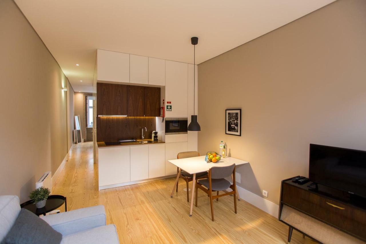 Porto And Clerigos Views By Porto City Hosts Экстерьер фото